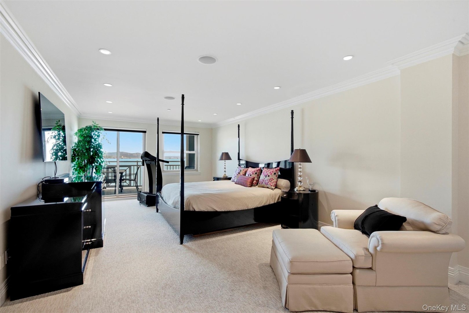 401 Harbor Cove Photo 16