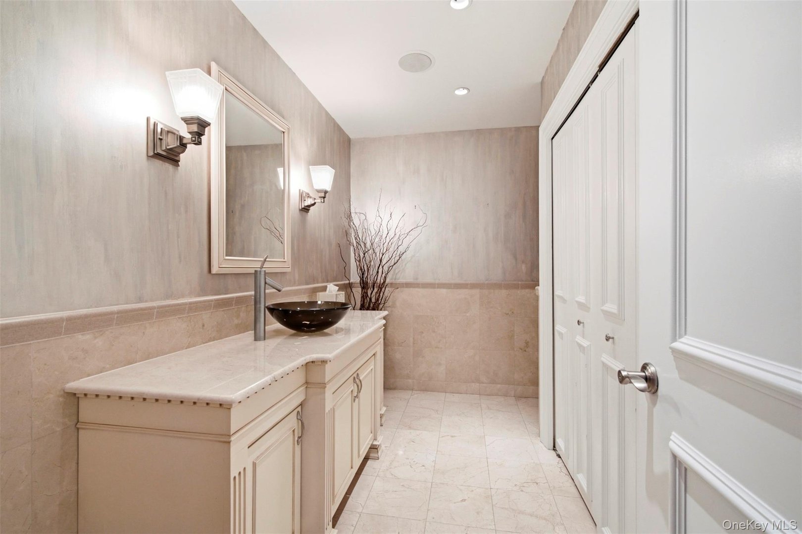 401 Harbor Cove Photo 15