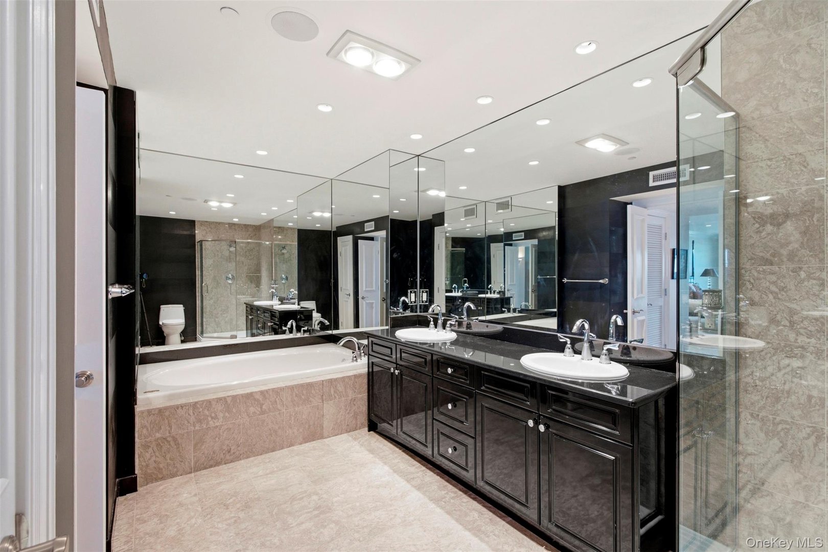 401 Harbor Cove Photo 19