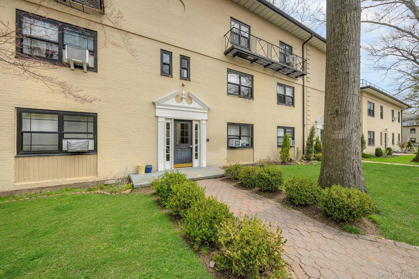 57 Manchester Road  #B-24 Photo 3