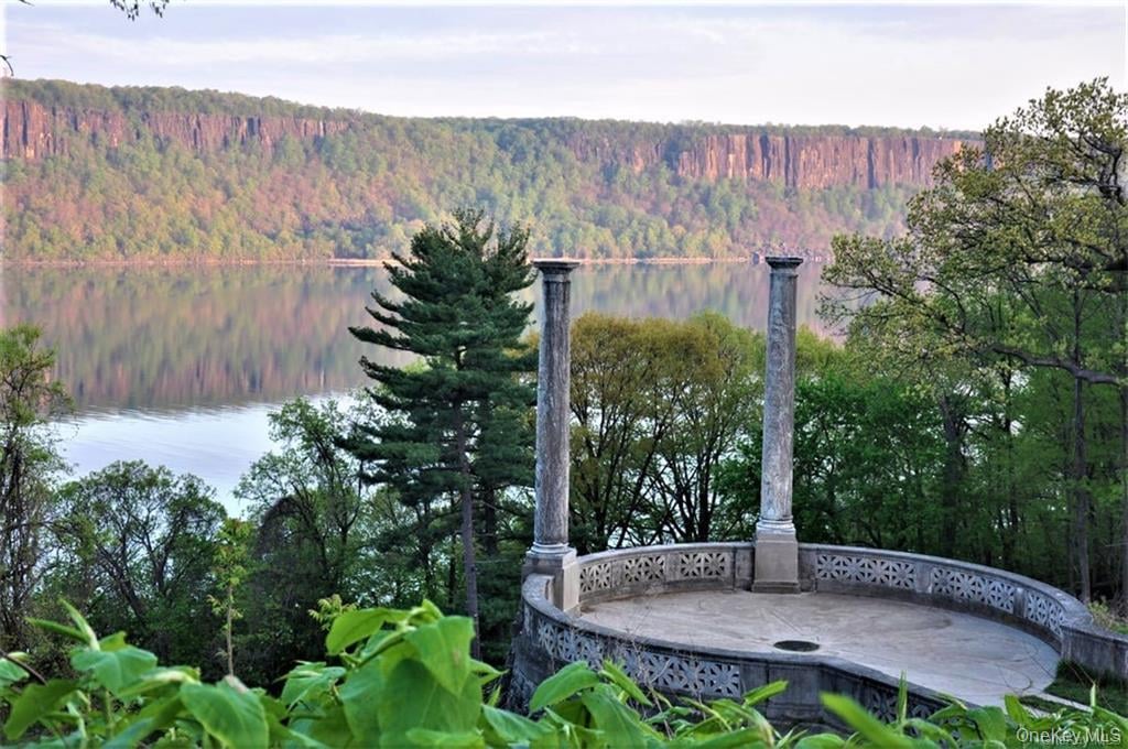 1155 Warburton Avenue  #9T Photo 42