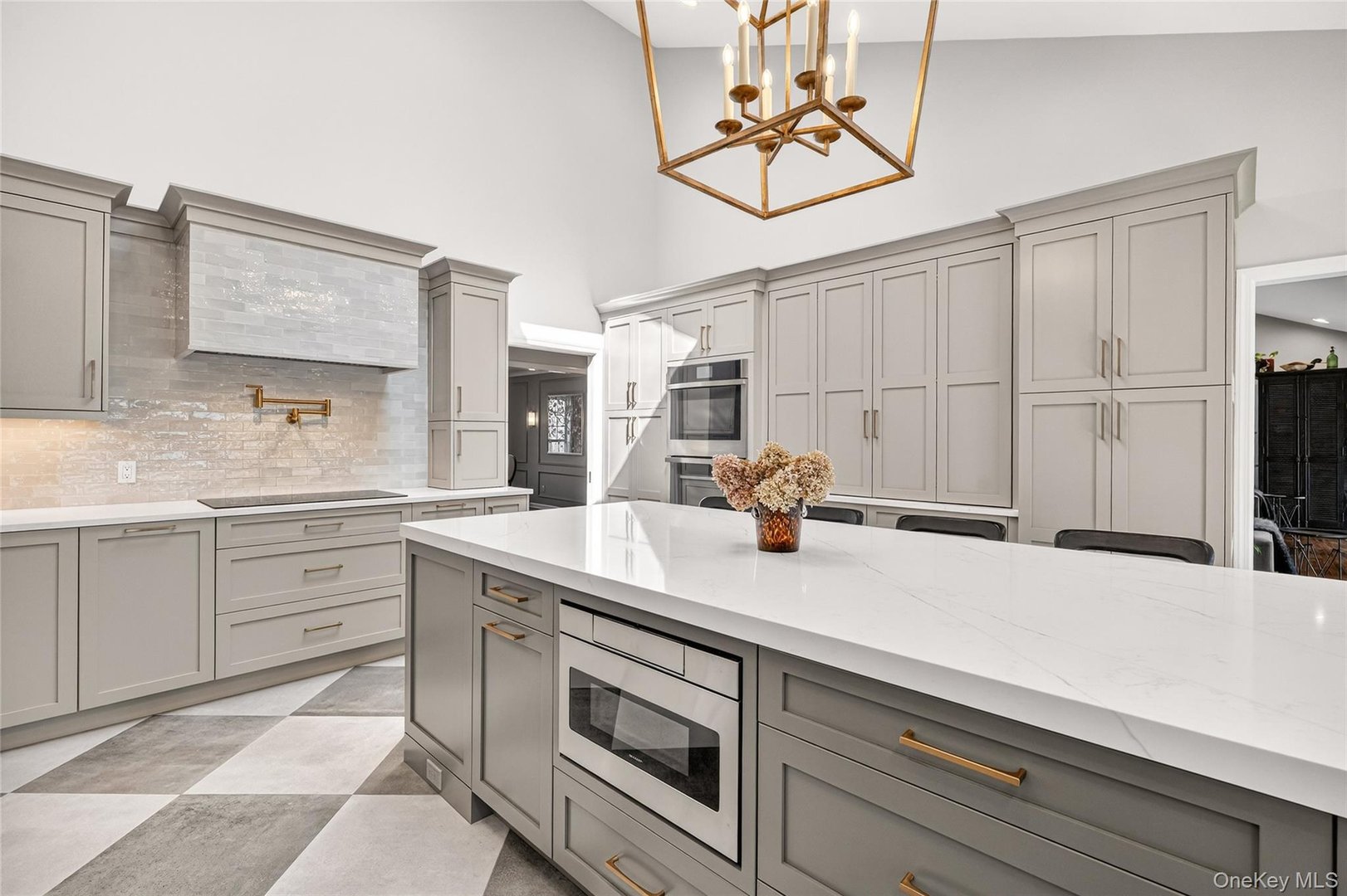 18 Reynolds Lane Photo 12