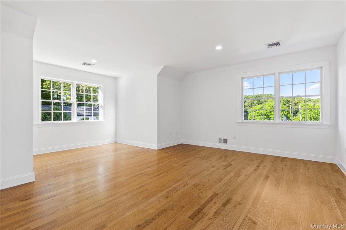 2 Saunders Street Photo 25