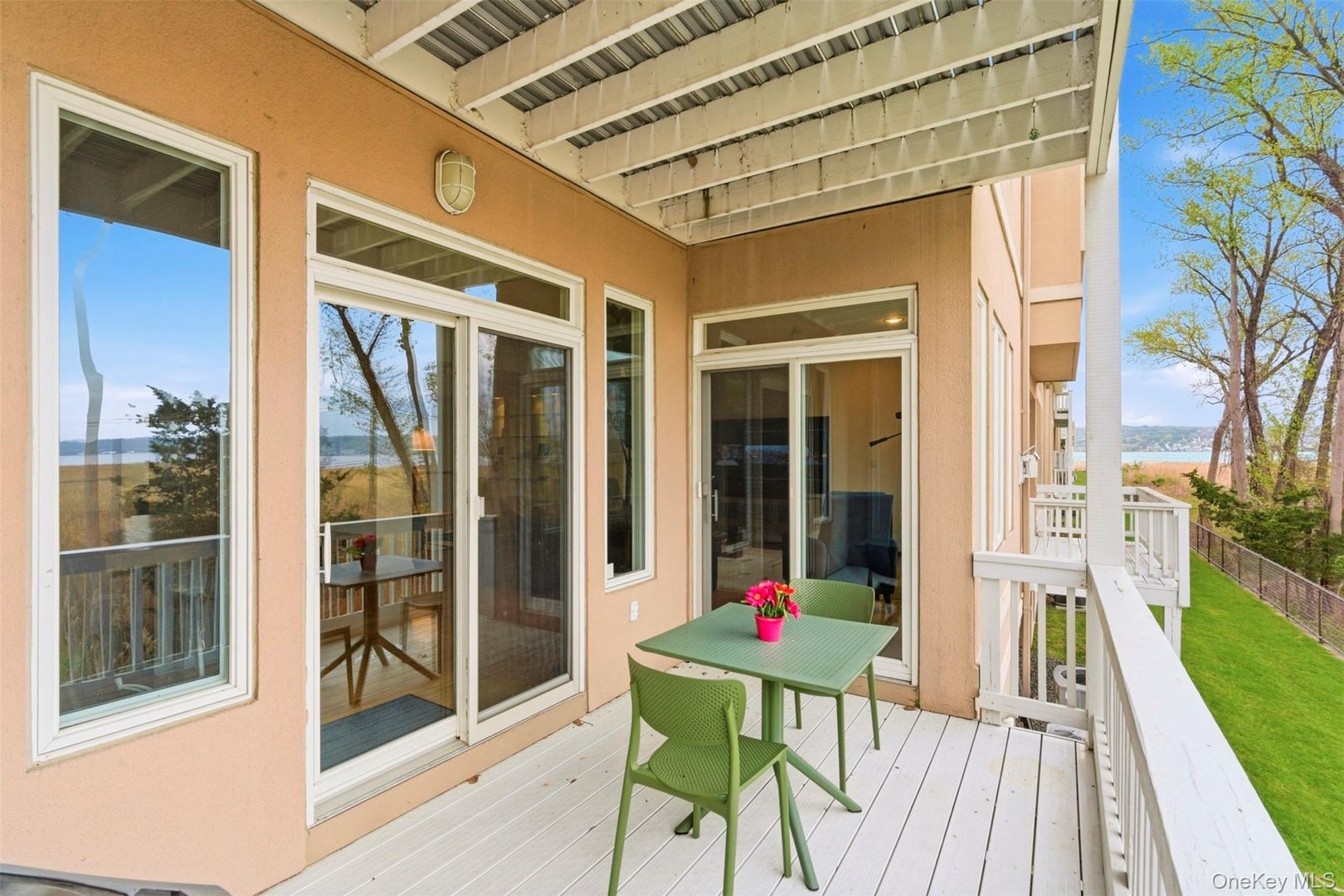 306 Gair Street Photo 8