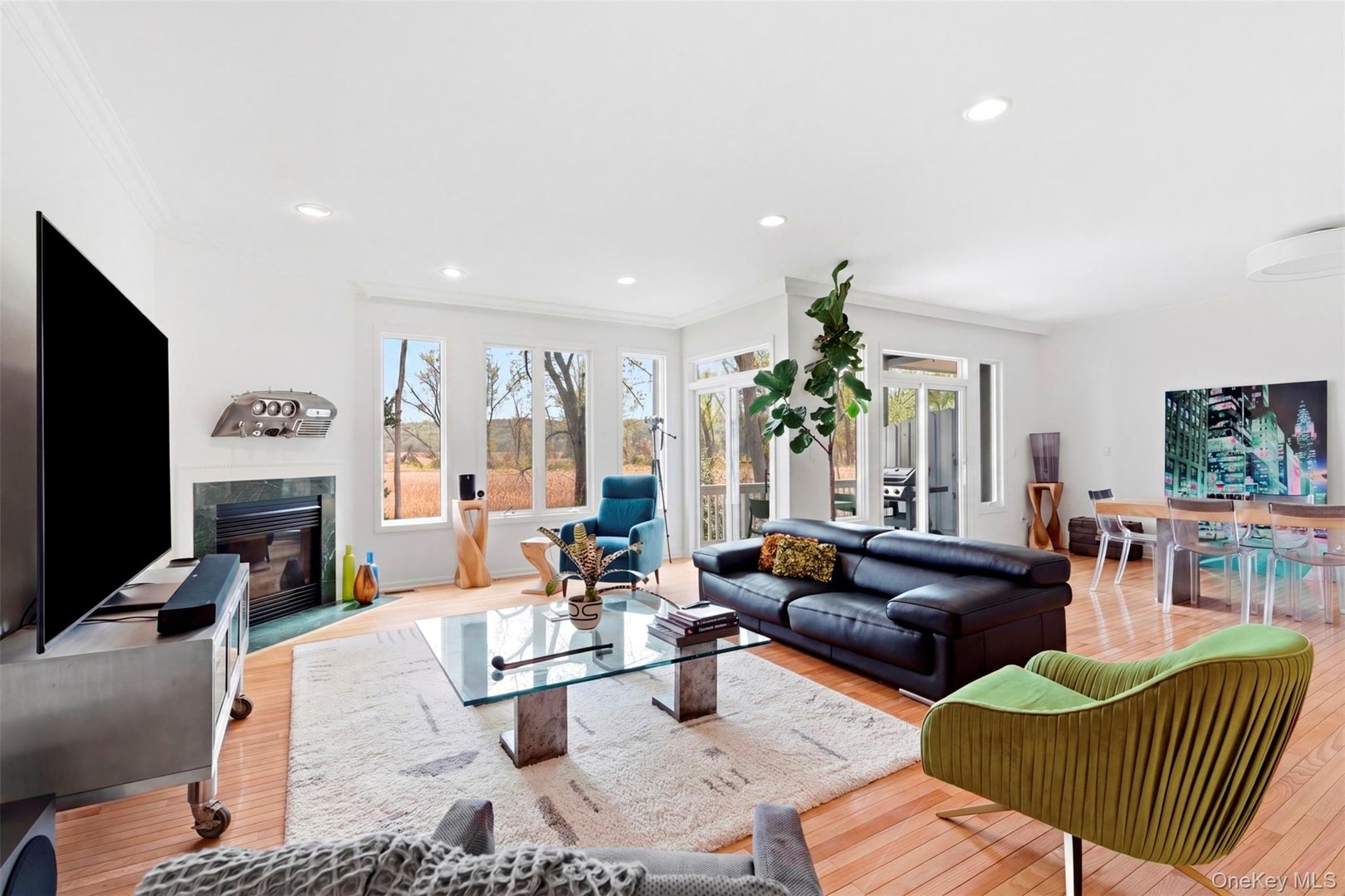 306 Gair Street Photo 3