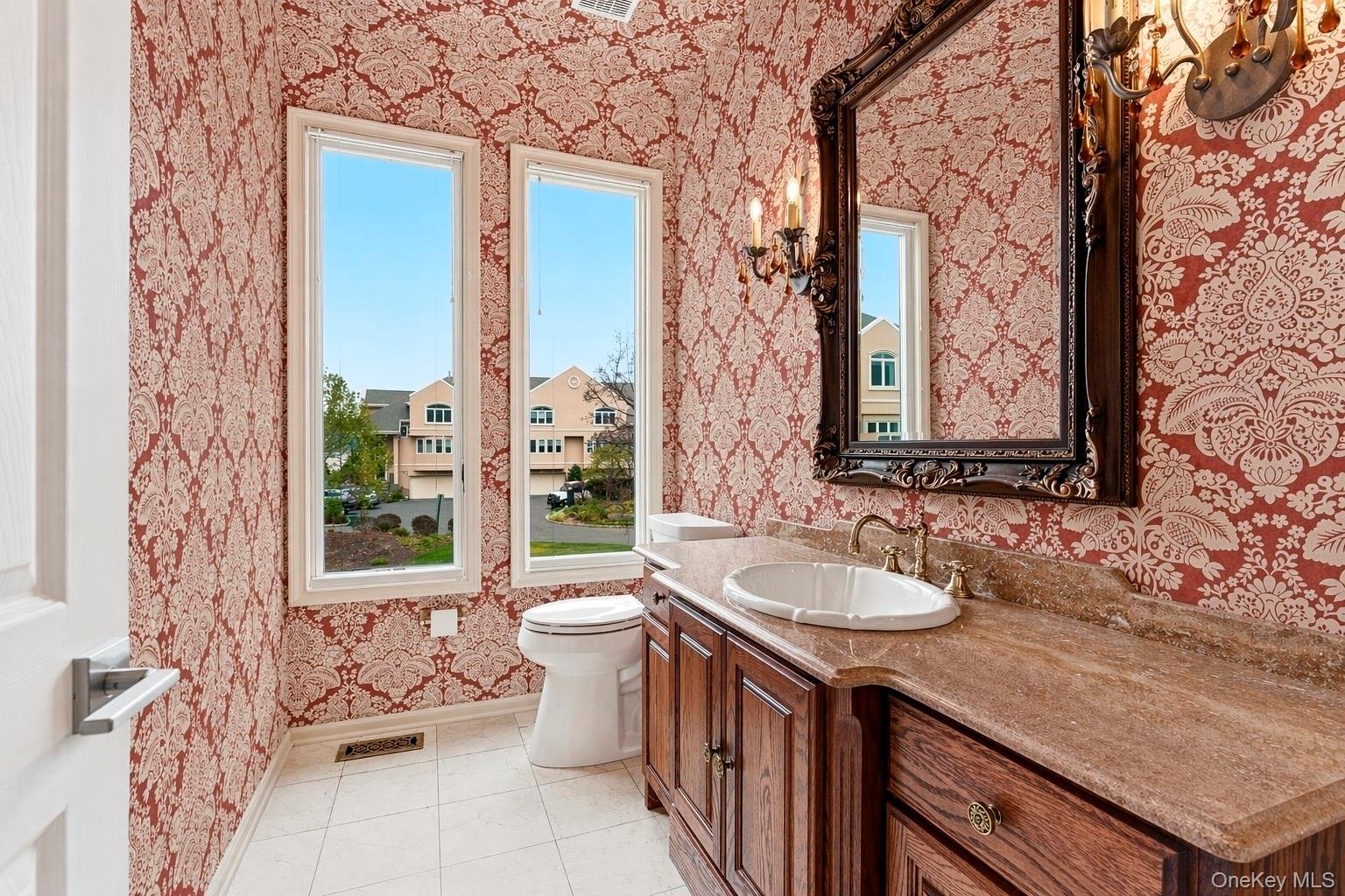 306 Gair Street Photo 15