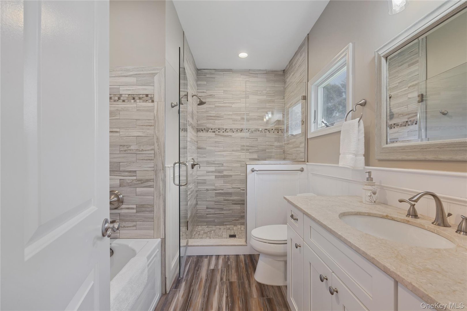 380 Homestead Way Photo 22