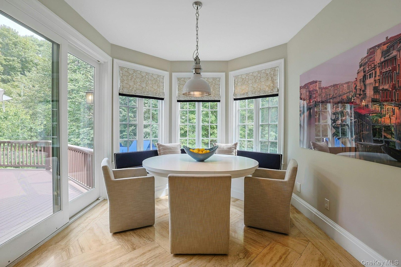 27 Dearman Close Photo 9