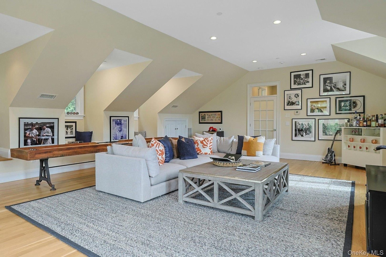 27 Dearman Close Photo 19