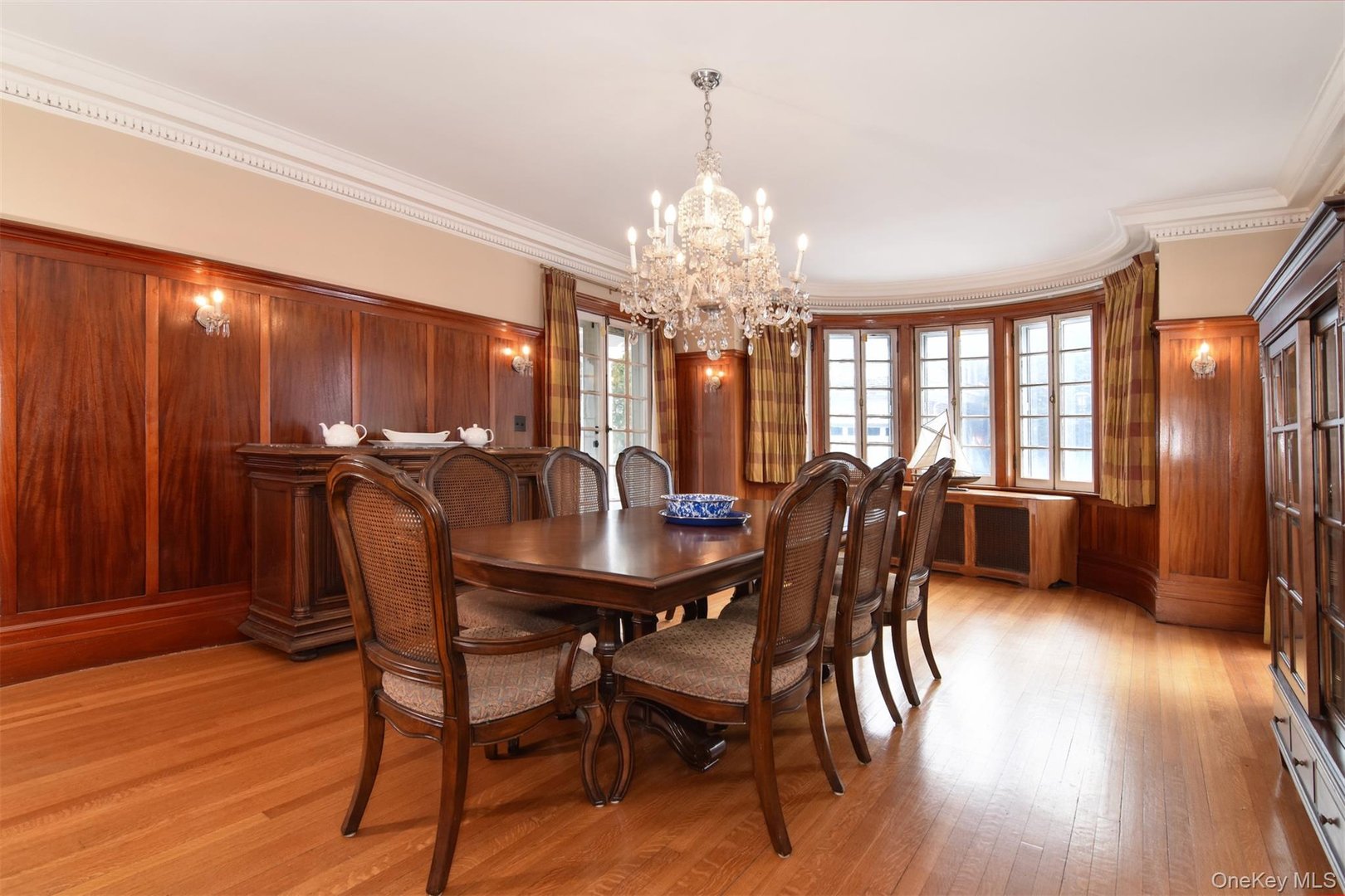 4610 Boston Post Road Photo 17