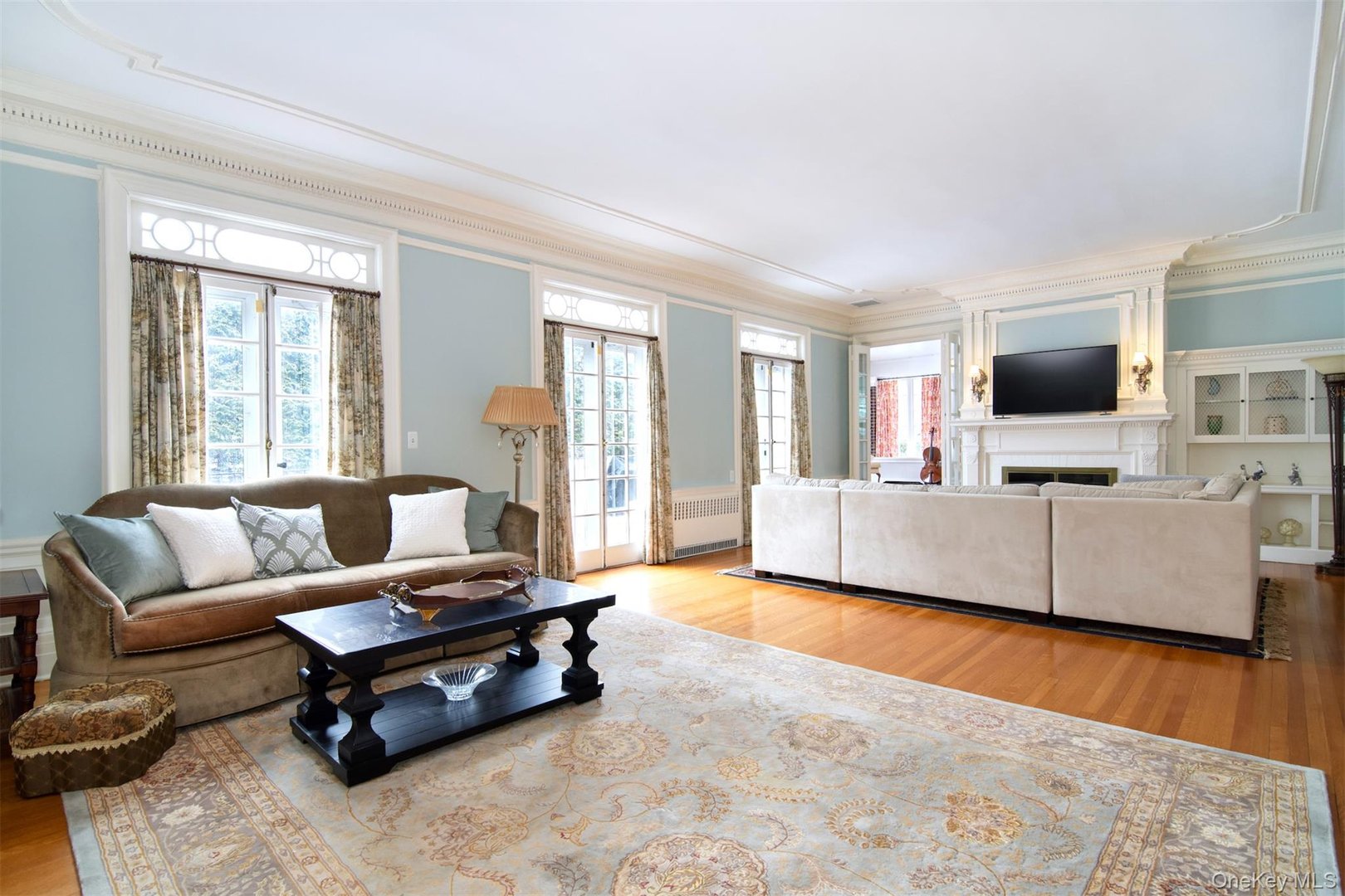 4610 Boston Post Road Photo 9
