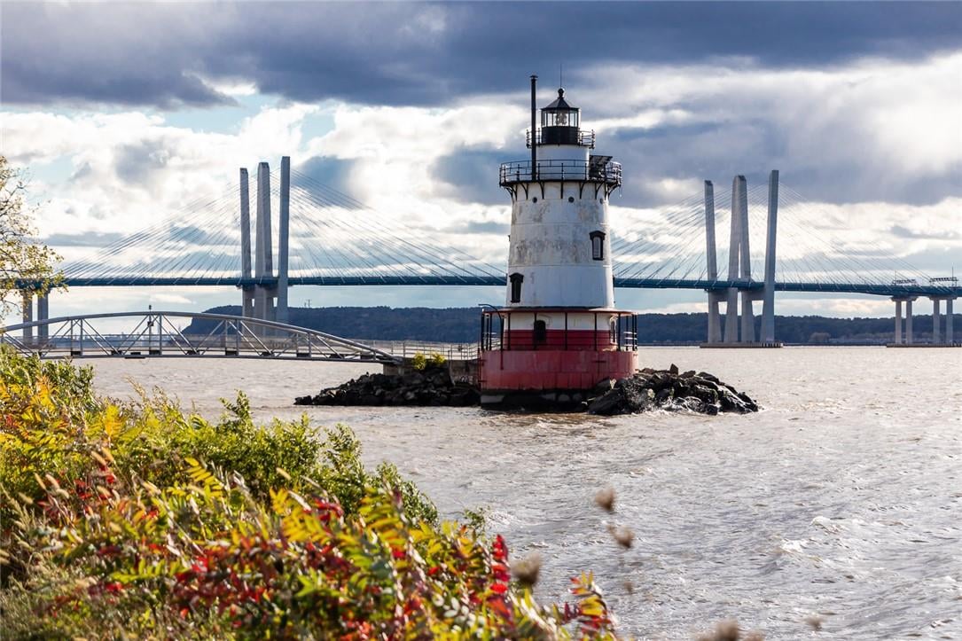 4 Lighthouse Landing  #TH12 Photo 3
