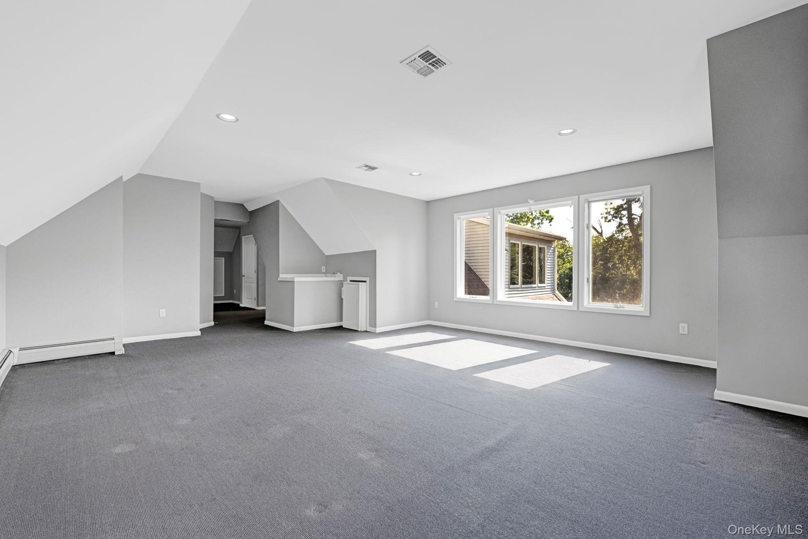 699 Route 9W S Photo 32