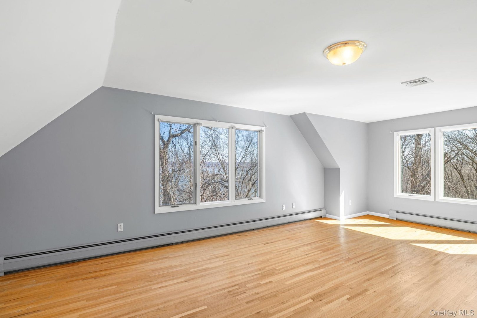 699 Route 9W S Photo 24