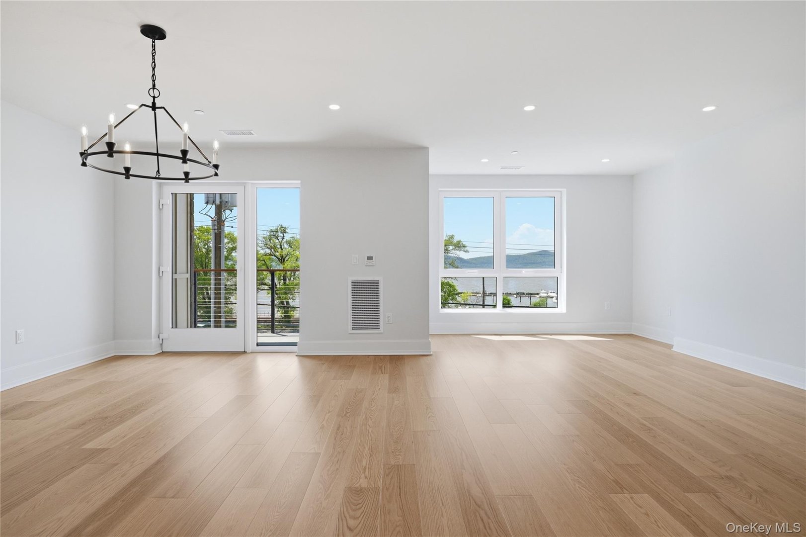 25 South Riverside Avenue  #208 Photo 4