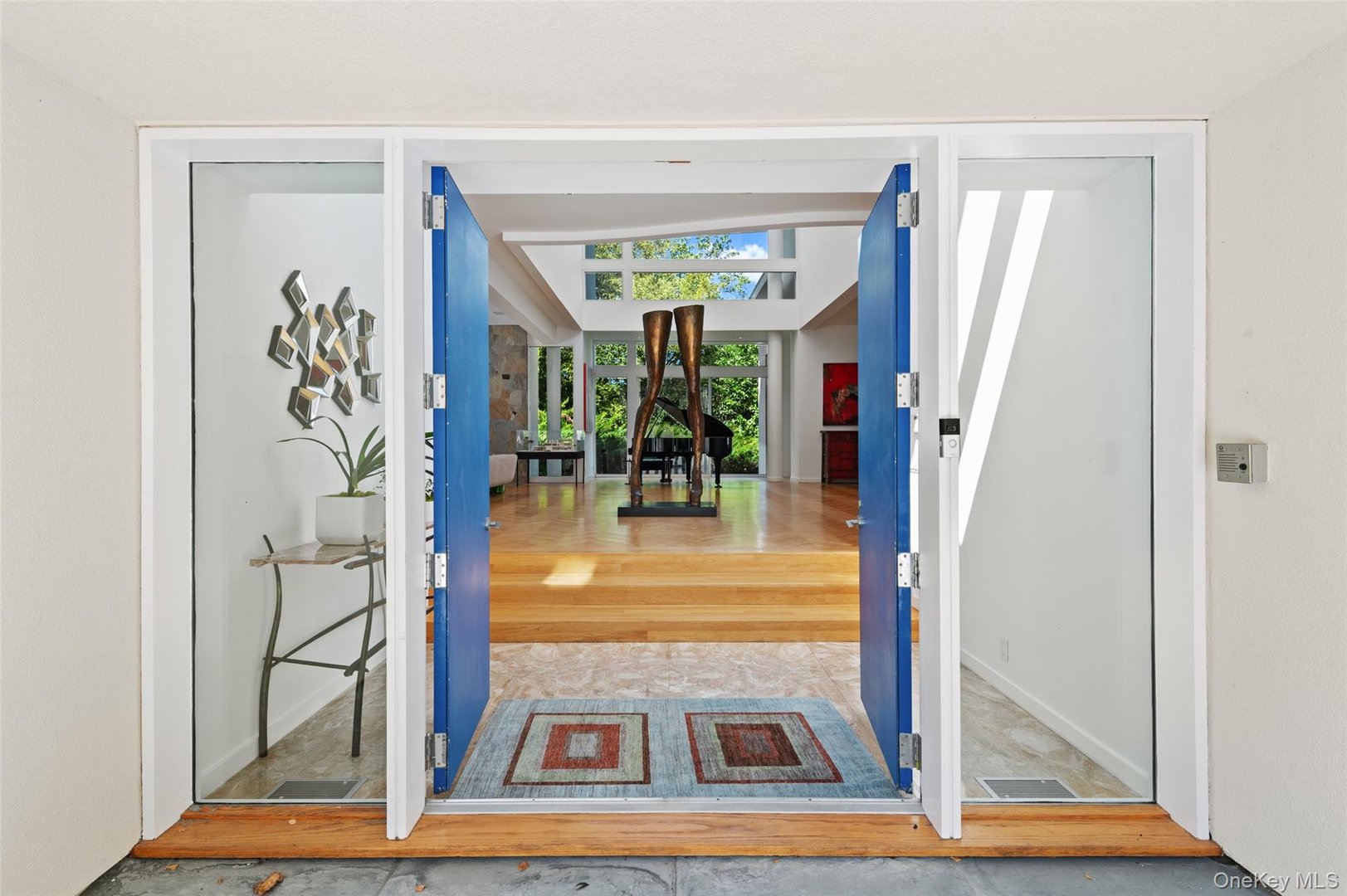 25 Col Sheldon Lane Photo 3