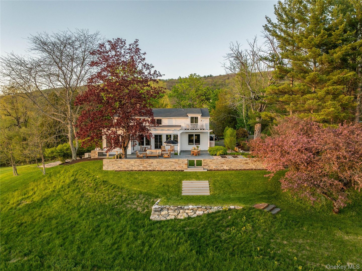 54 Far View Lane Photo 4