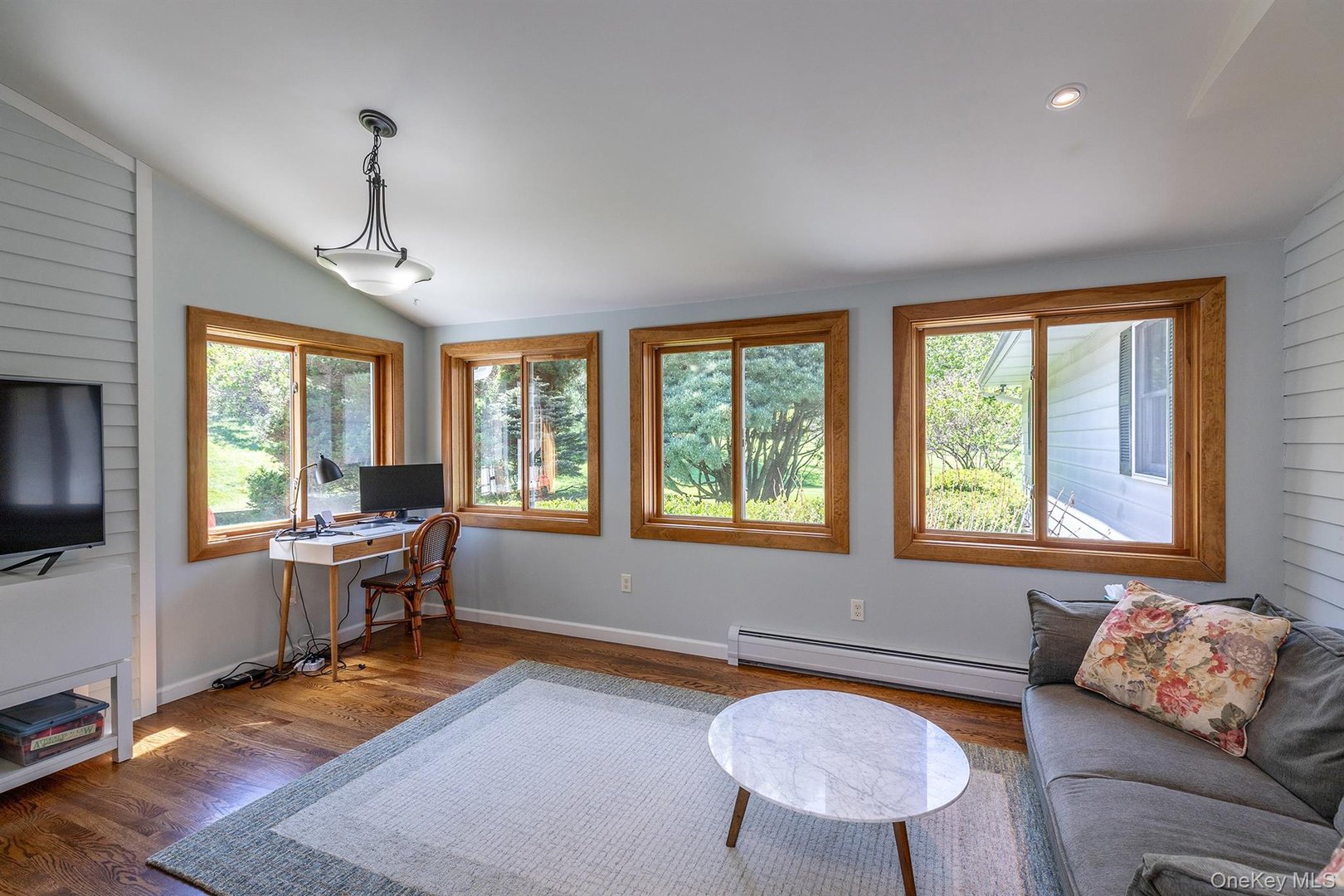 523 Breezy Hill Road Photo 11