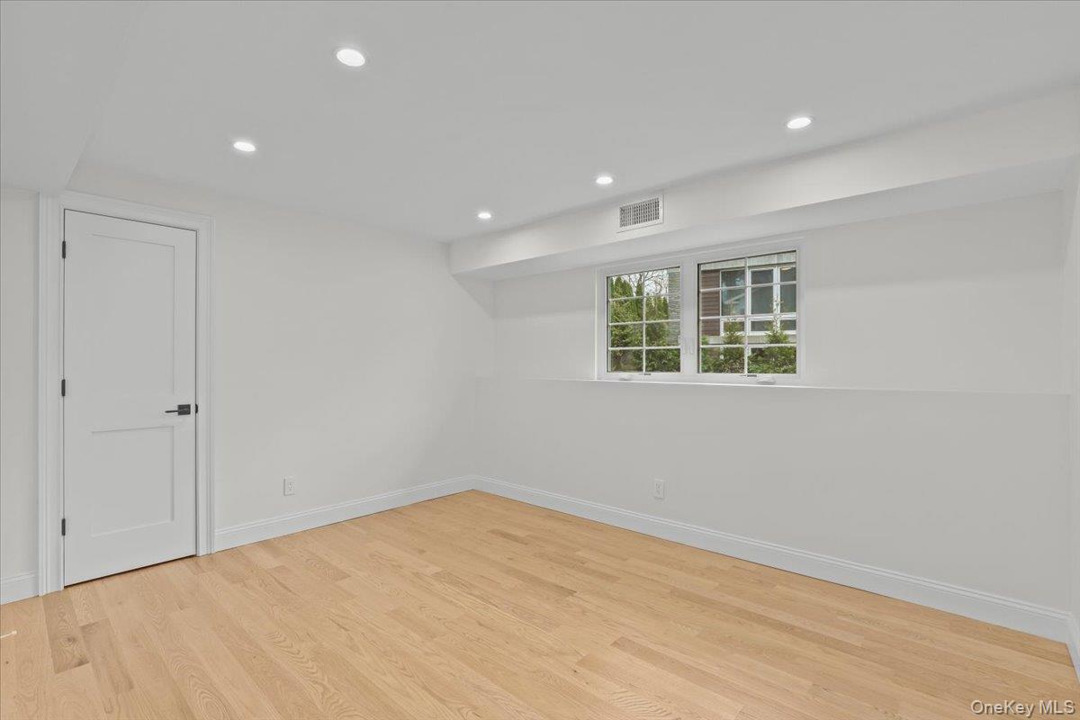 2 Willa Way Photo 35