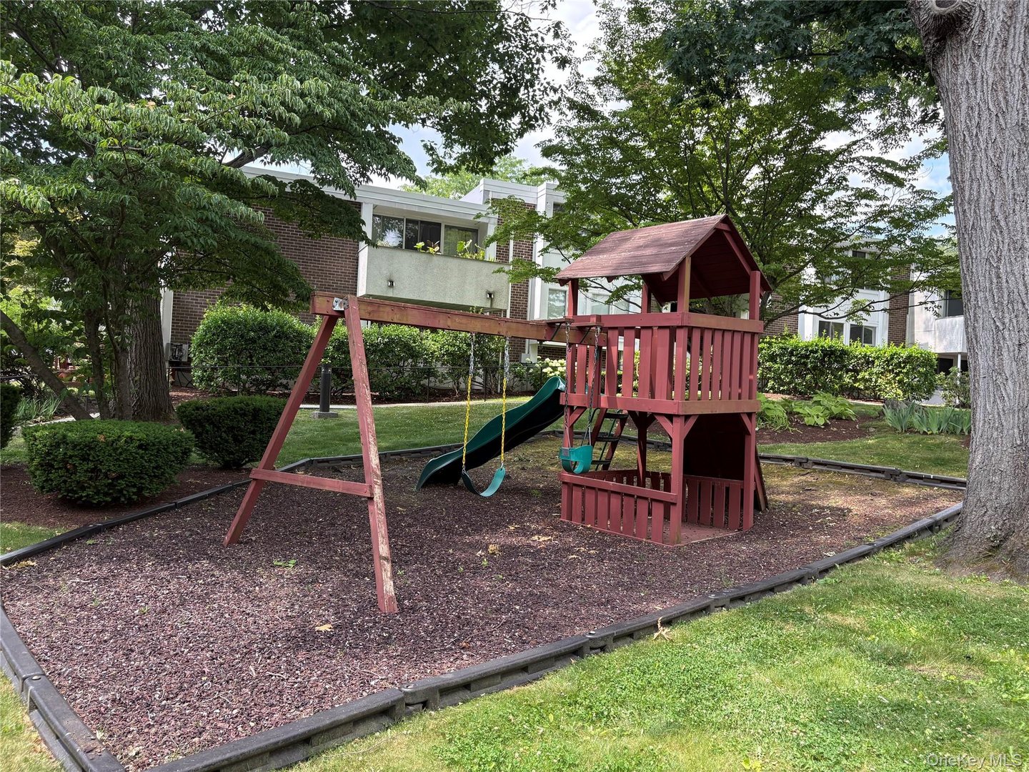 1118 Colony Drive Photo 4