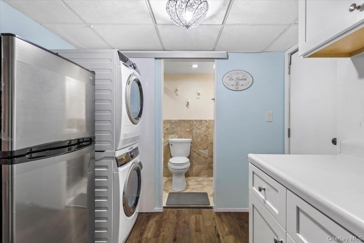 212 Manhattan Avenue Photo 26