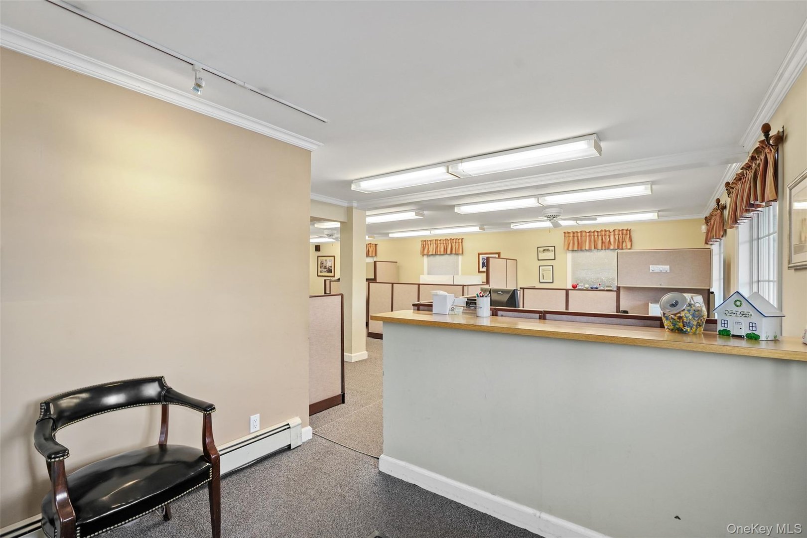 135 Bedford Road Photo 5