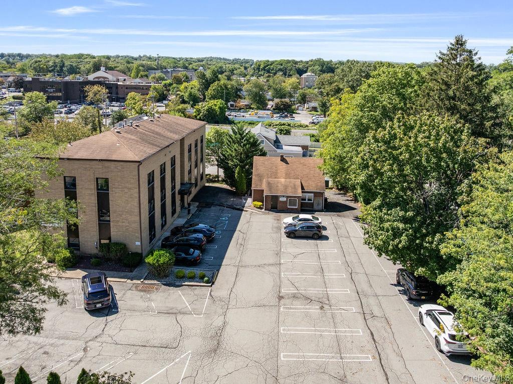 7 Elmwood Drive Photo 2