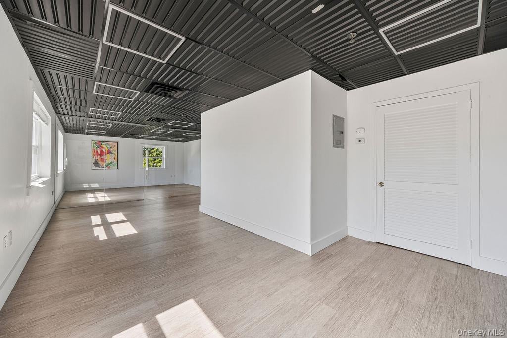 7 Elmwood Drive Photo 8