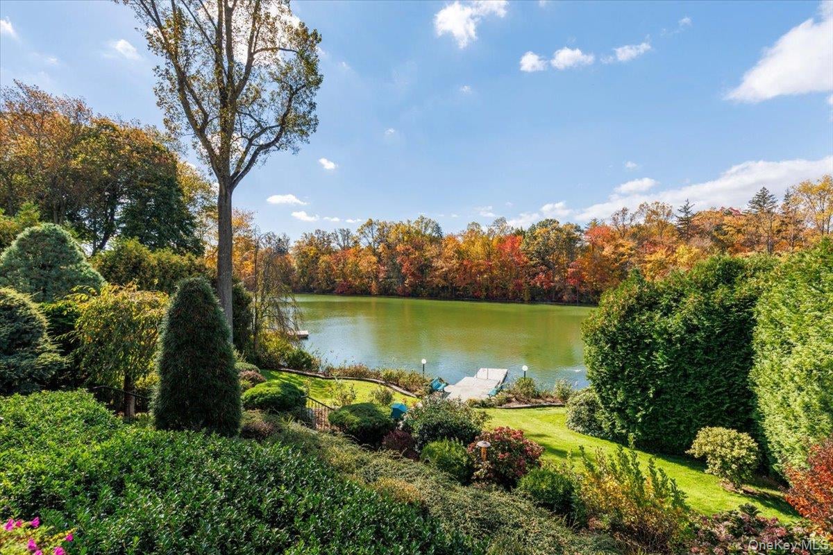 34 Lakeshore Drive Photo 8