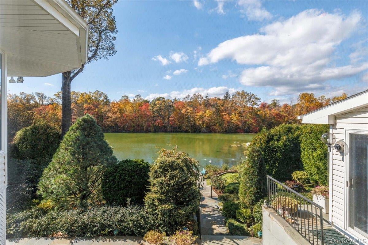 34 Lakeshore Drive Photo 6