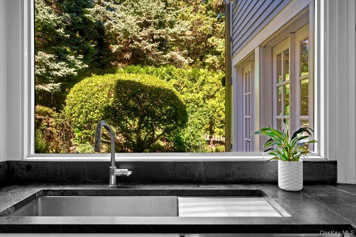 245 River Road Photo 18