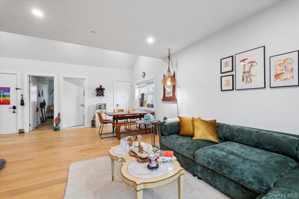 56 Wildey Street Photo 8