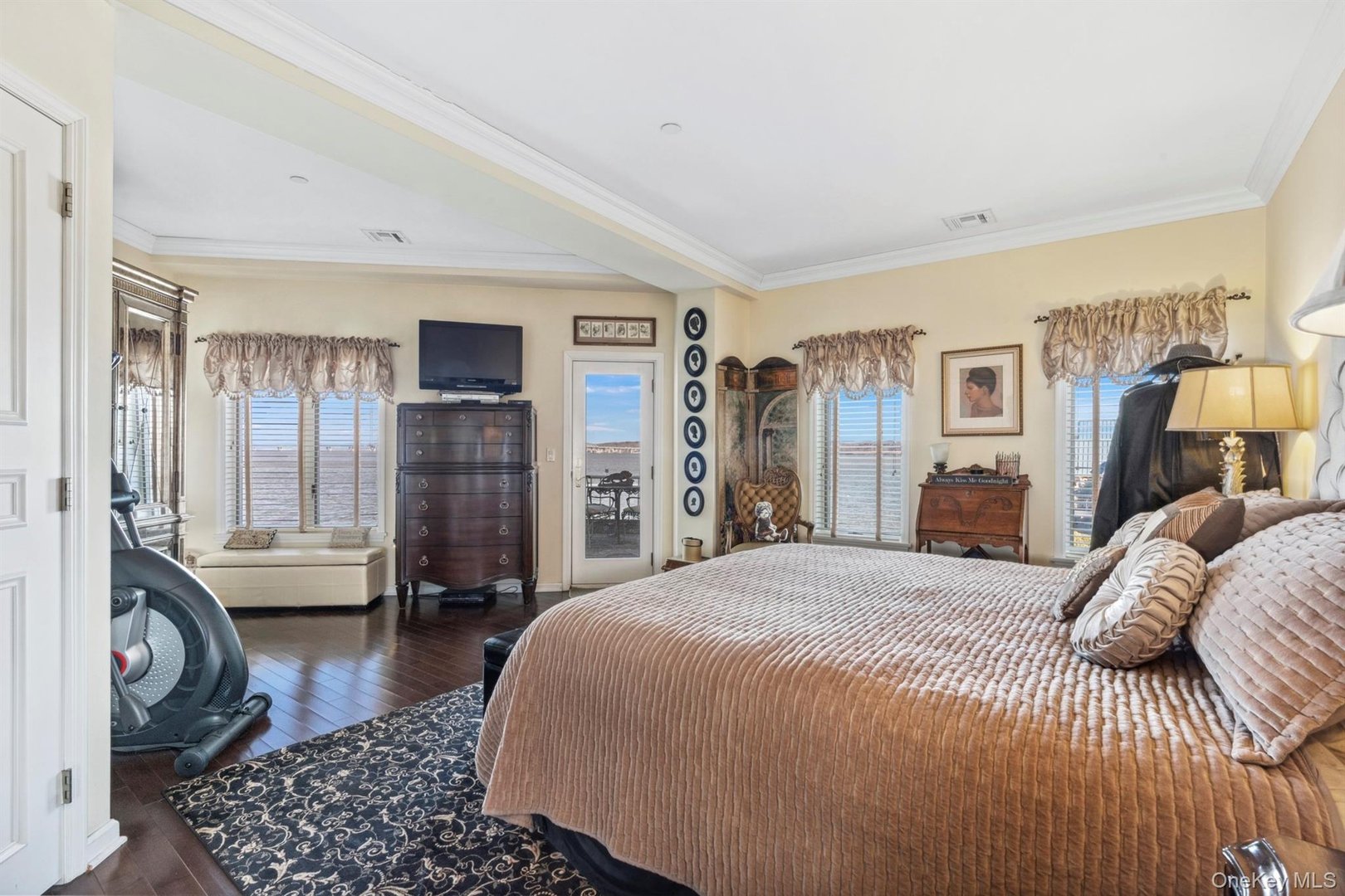 207 Devries Court Photo 20