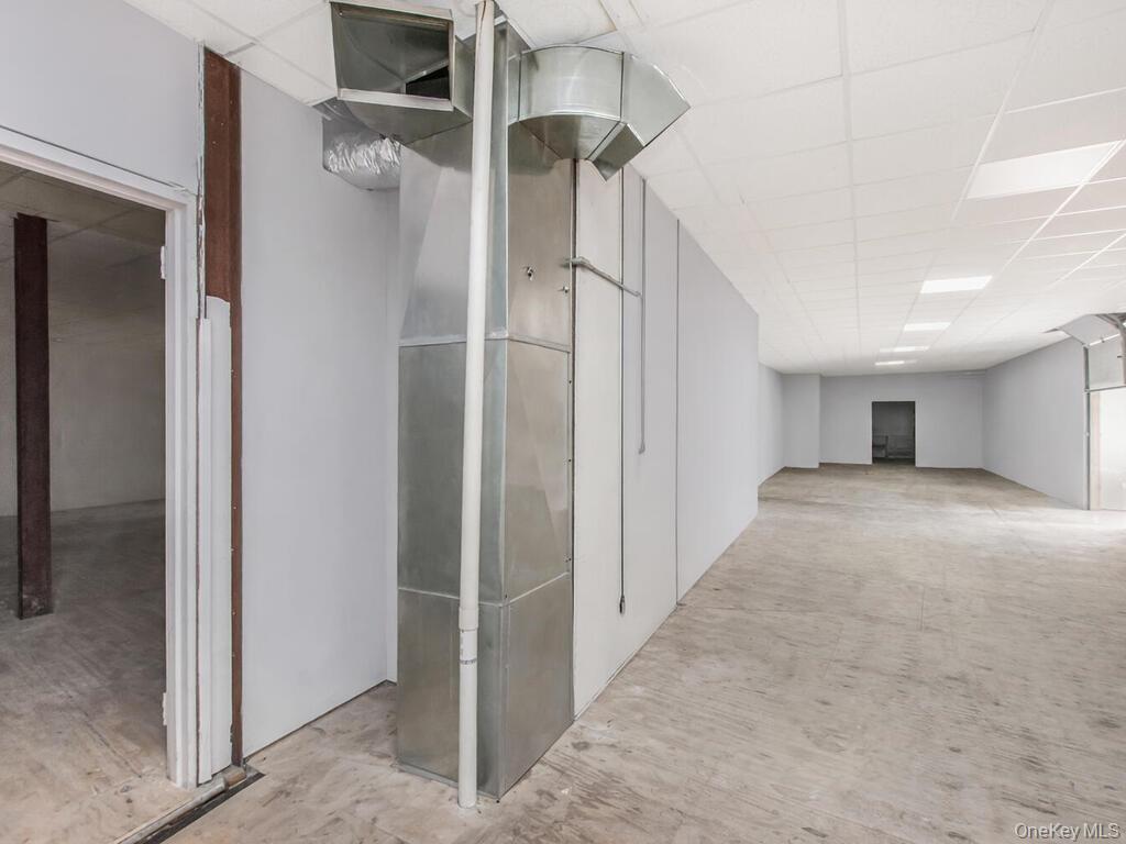 200 W 1st Street Photo 21