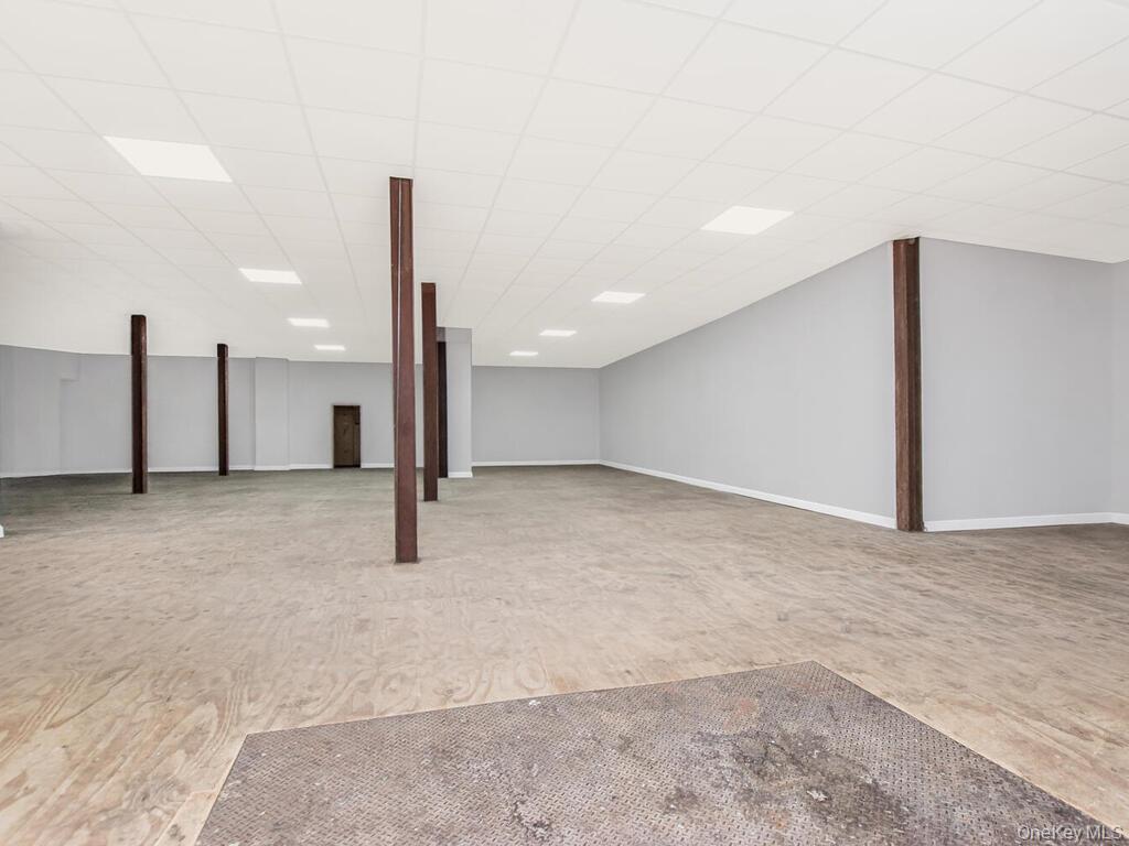 200 W 1st Street Photo 6