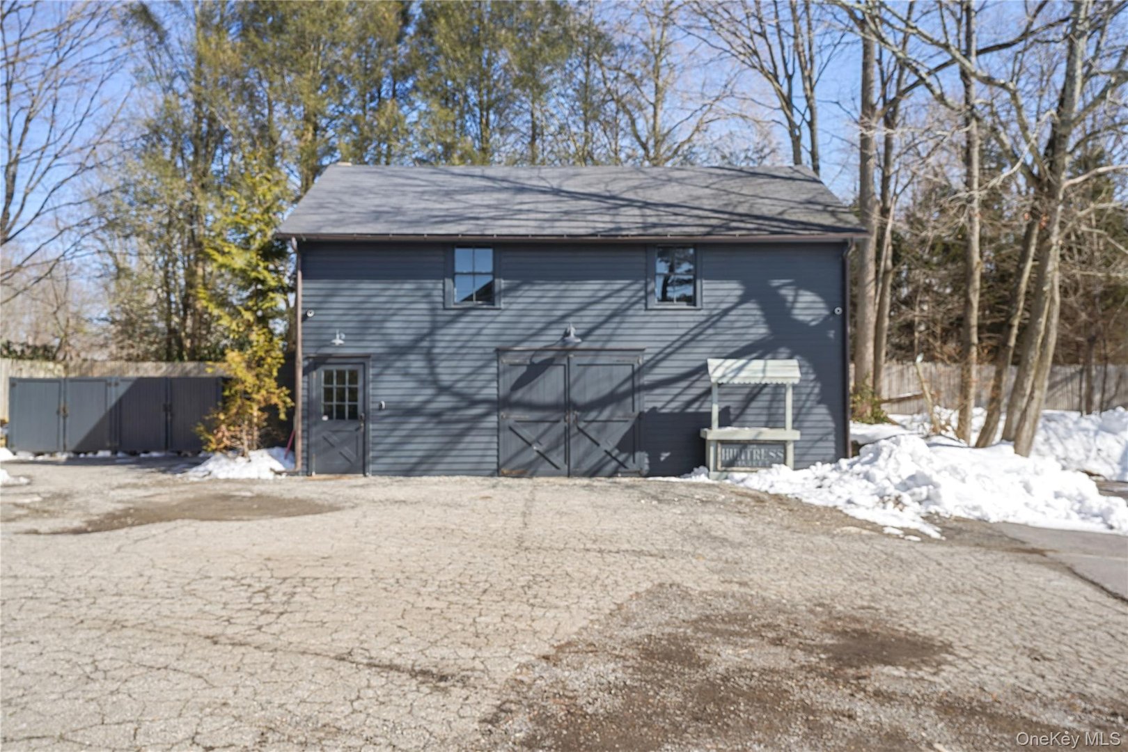 259 Westchester Avenue Photo 2