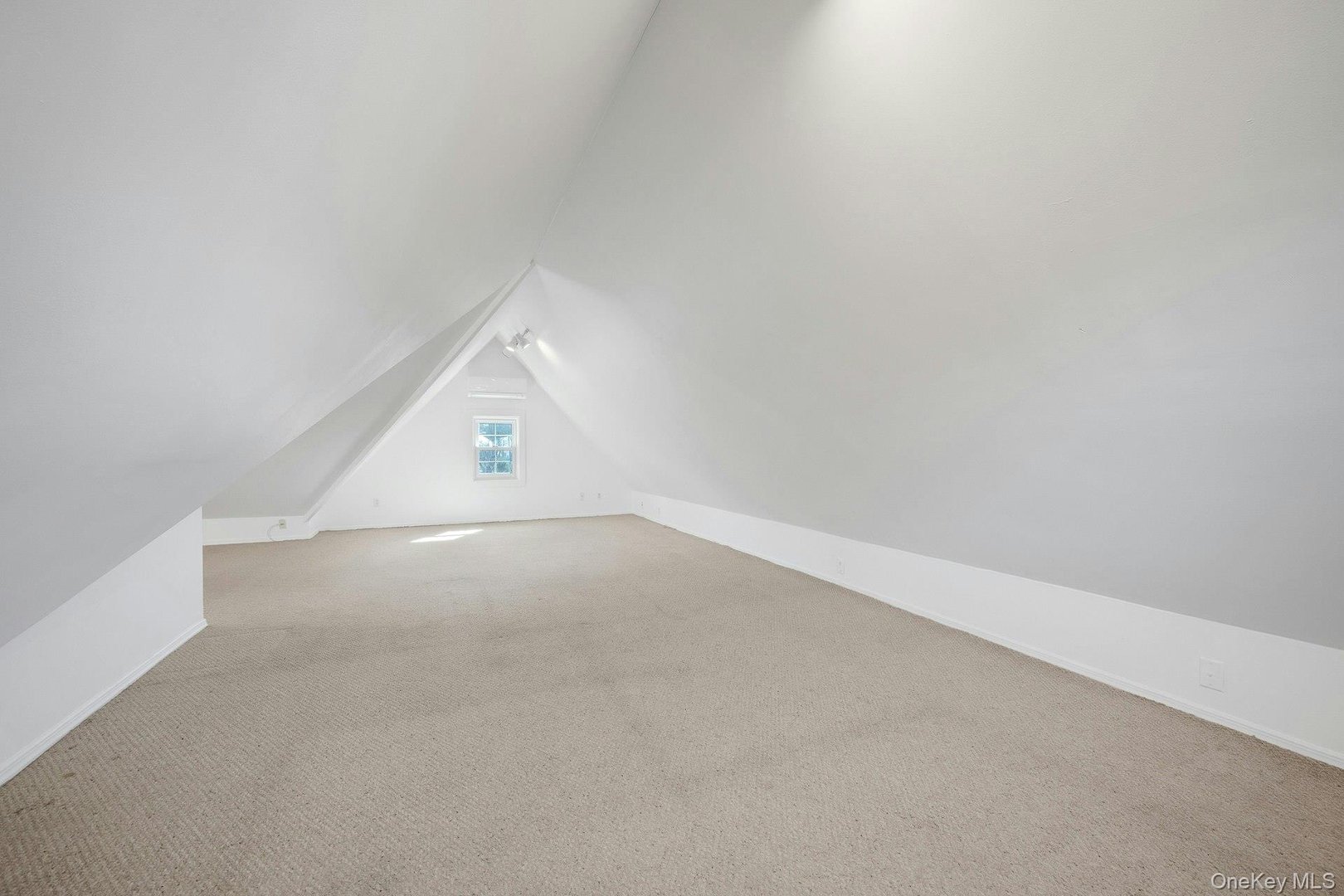 156 Park Drive Photo 24