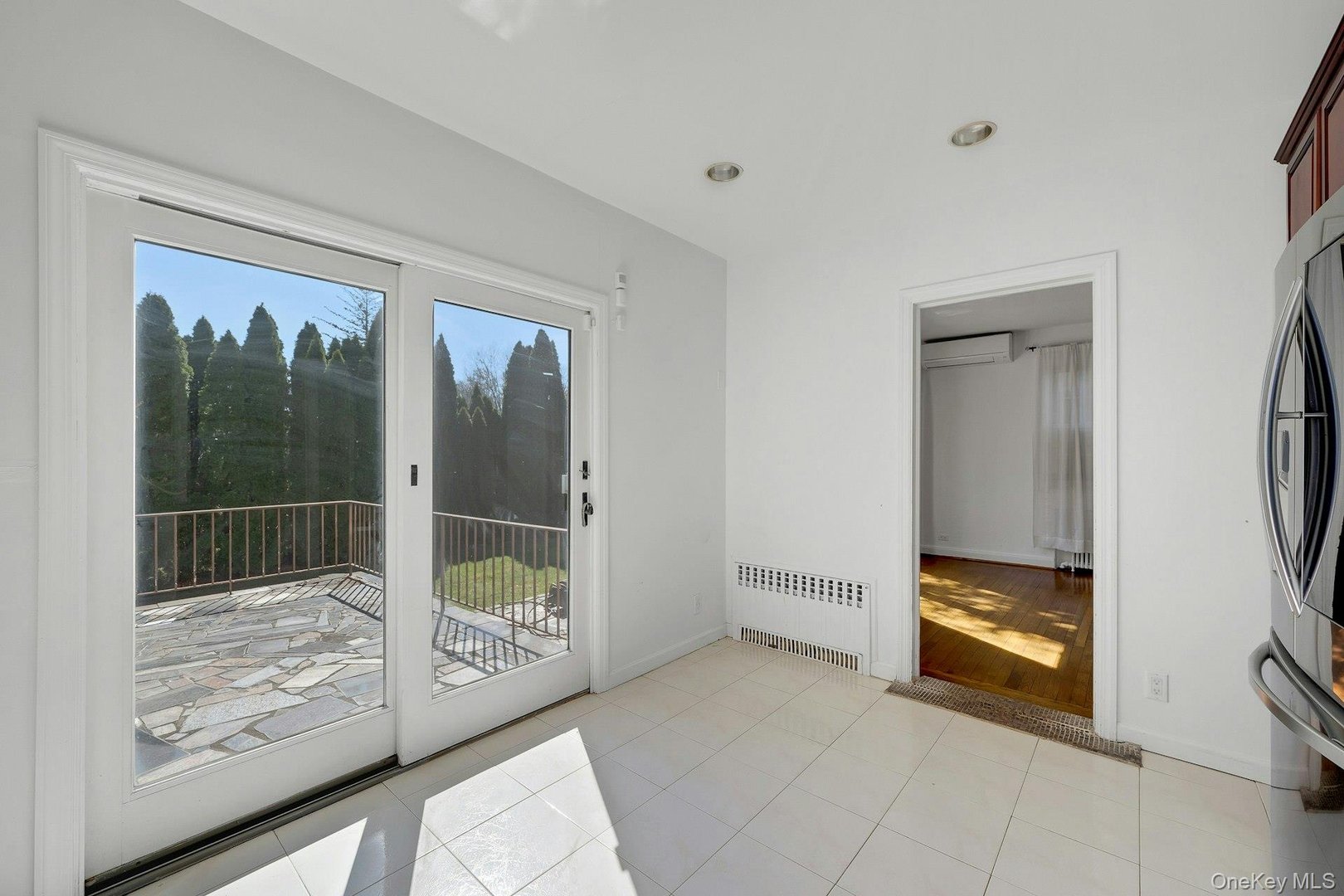 156 Park Drive Photo 13