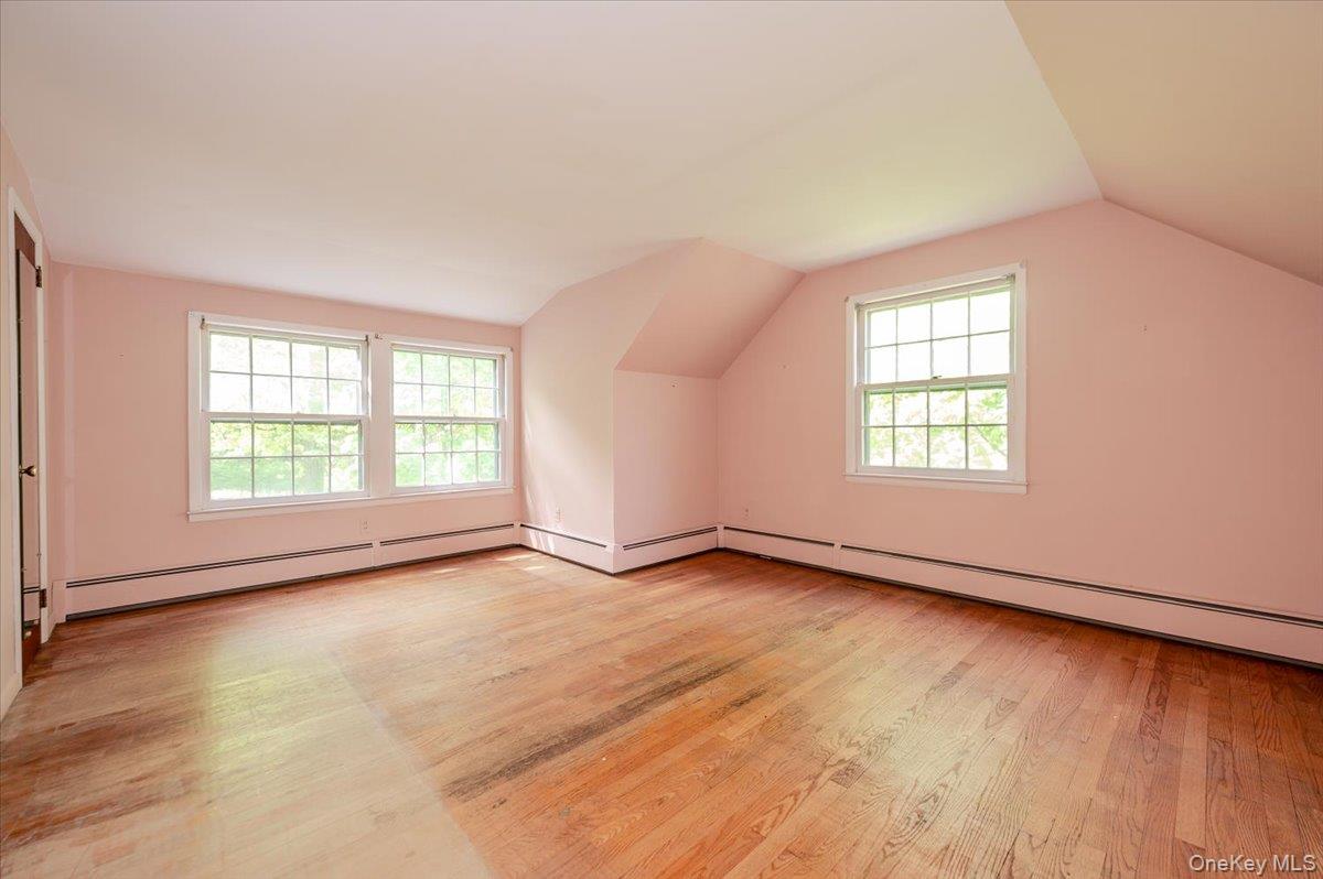 44 Emery Street Photo 16
