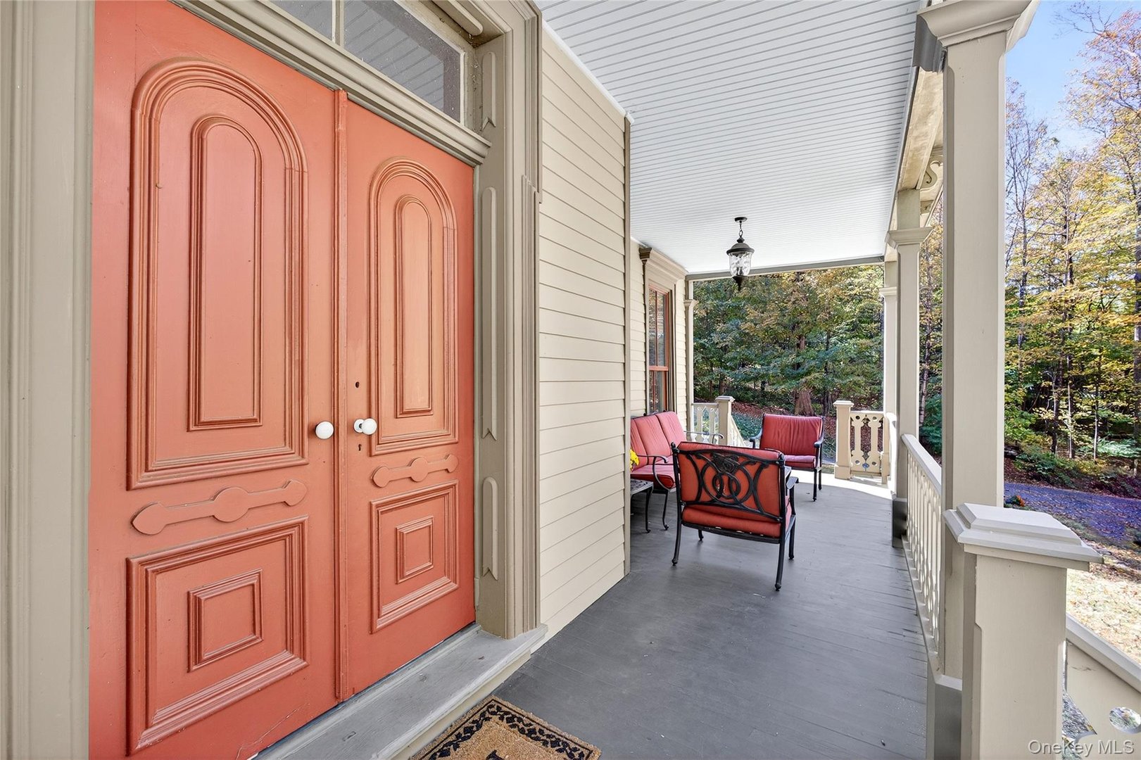 250 Route 100 Photo 4