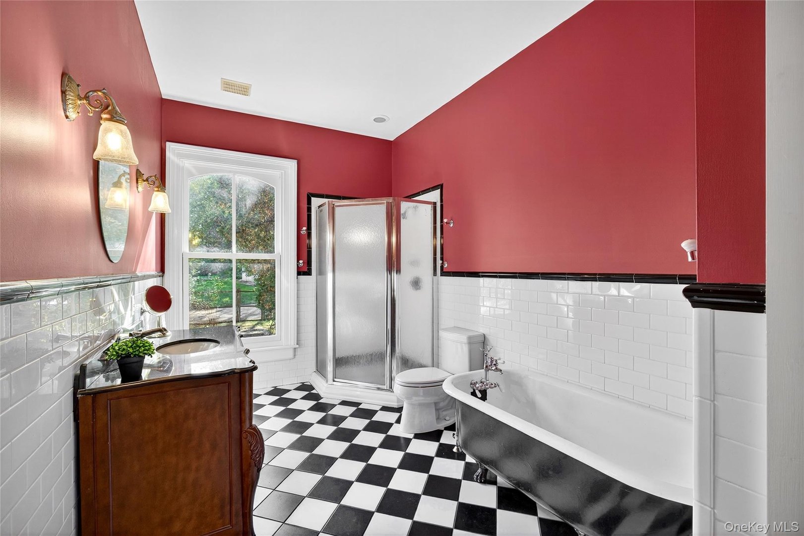 250 Route 100 Photo 25