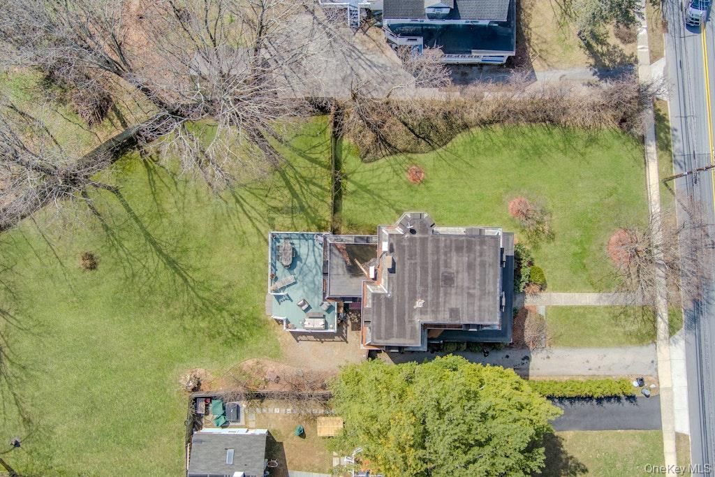 280 Bedford Road Photo 41