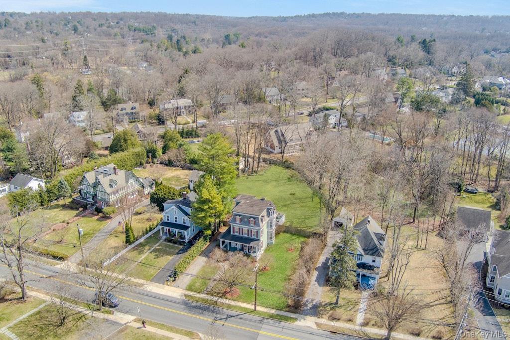 280 Bedford Road Photo 45