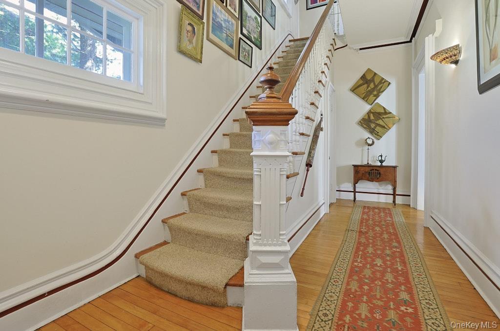 280 Bedford Road Photo 8