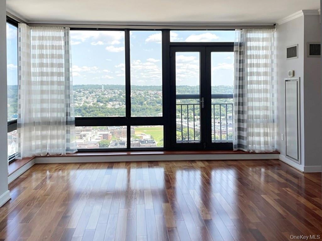 10 City Place  #26E Photo 6