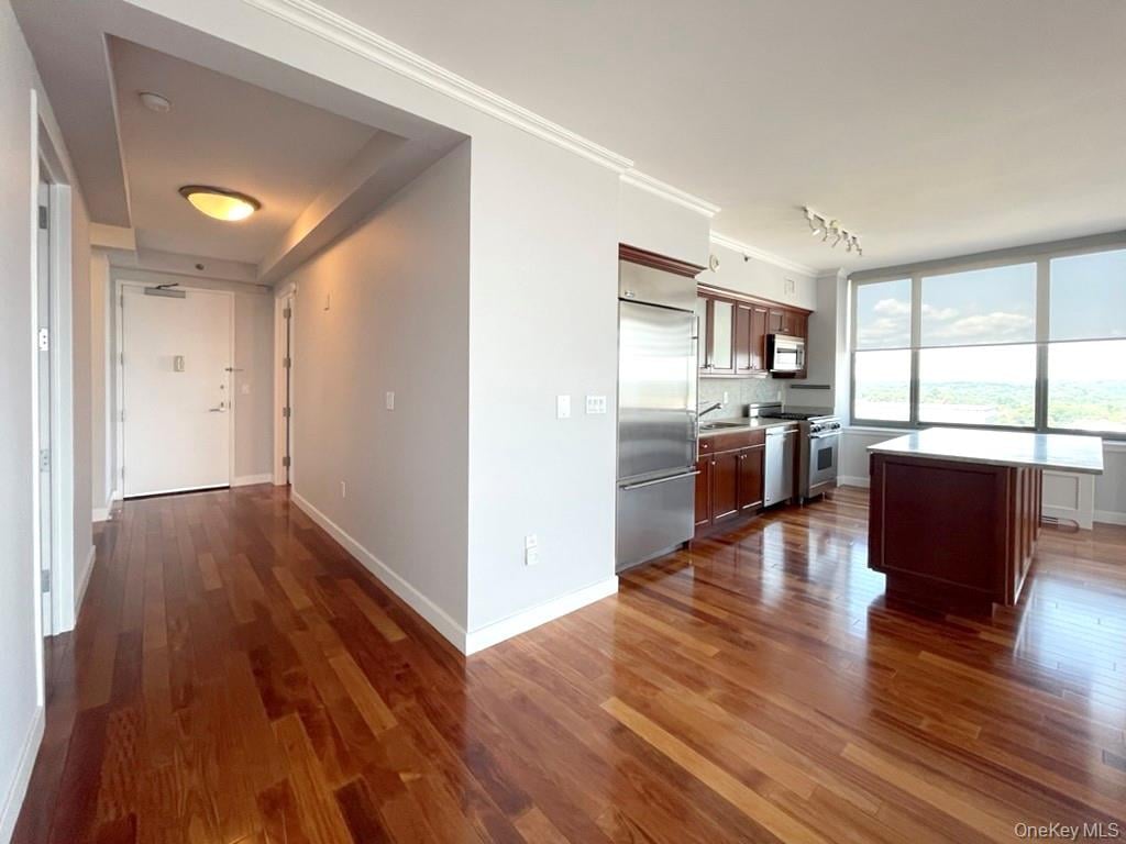 10 City Place  #26E Photo 3