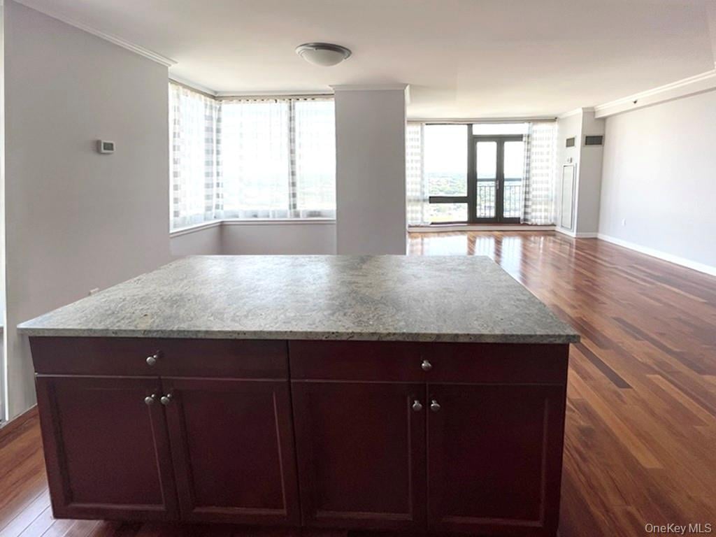 10 City Place  #26E Photo 2