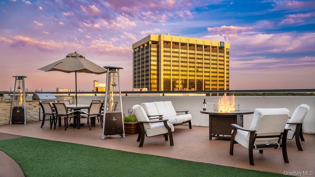 10 City Place  #16D Photo 30