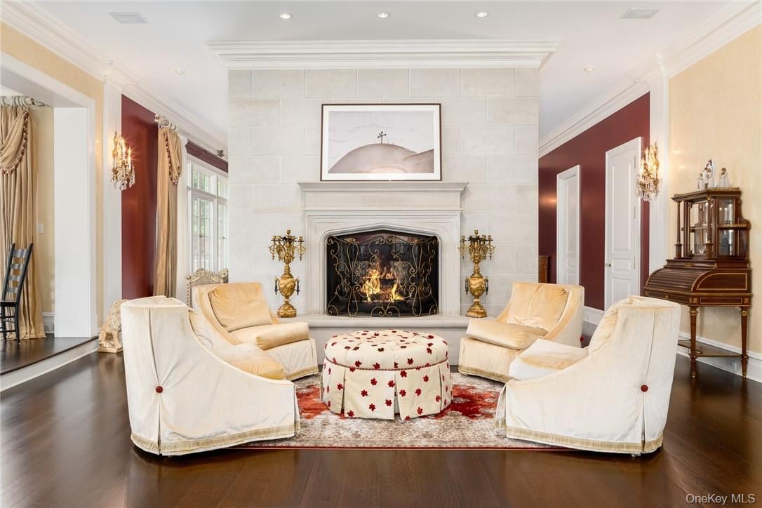 17 Cowdray Park Drive Photo 7