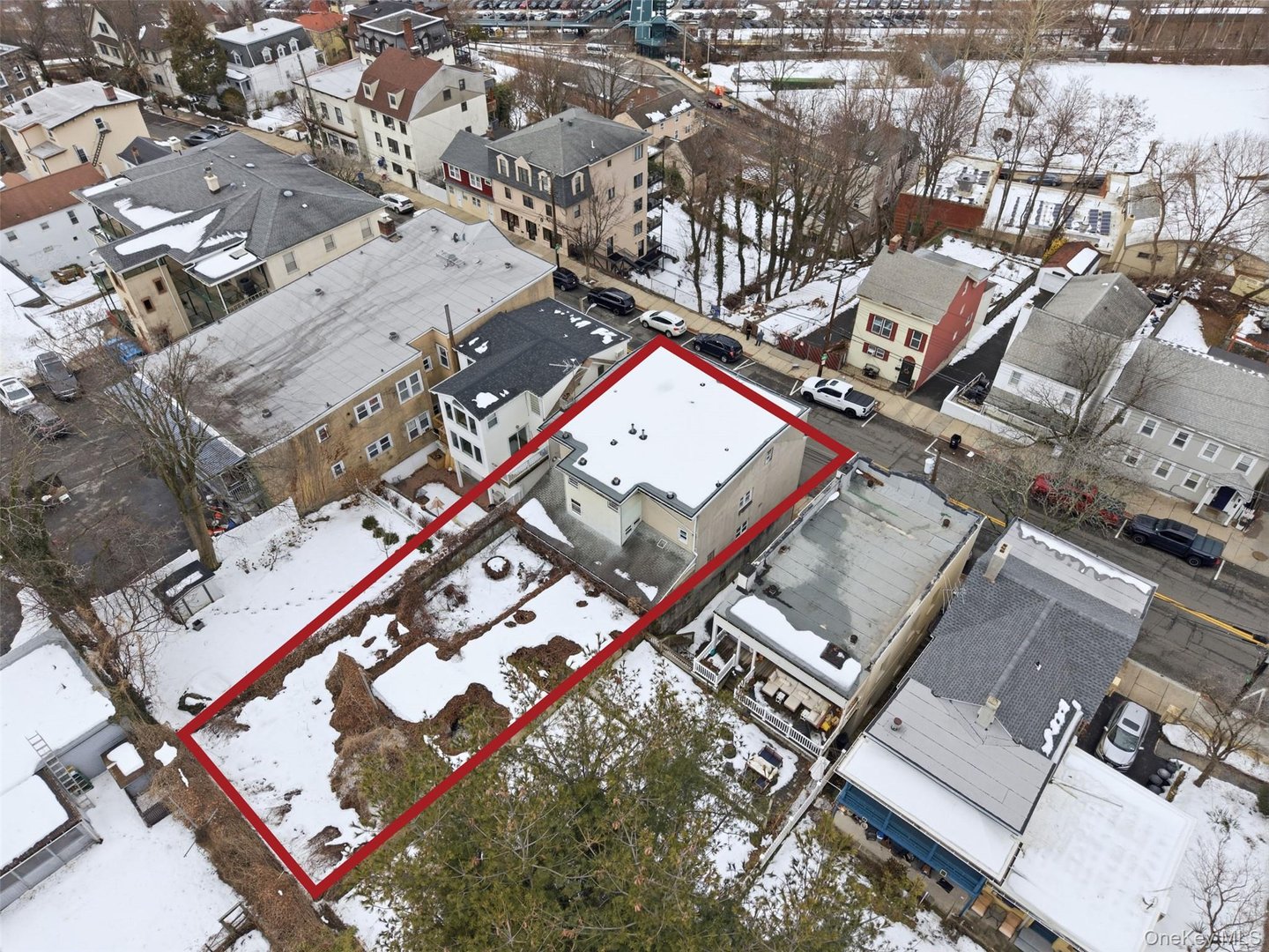 36 Main Street Photo 15
